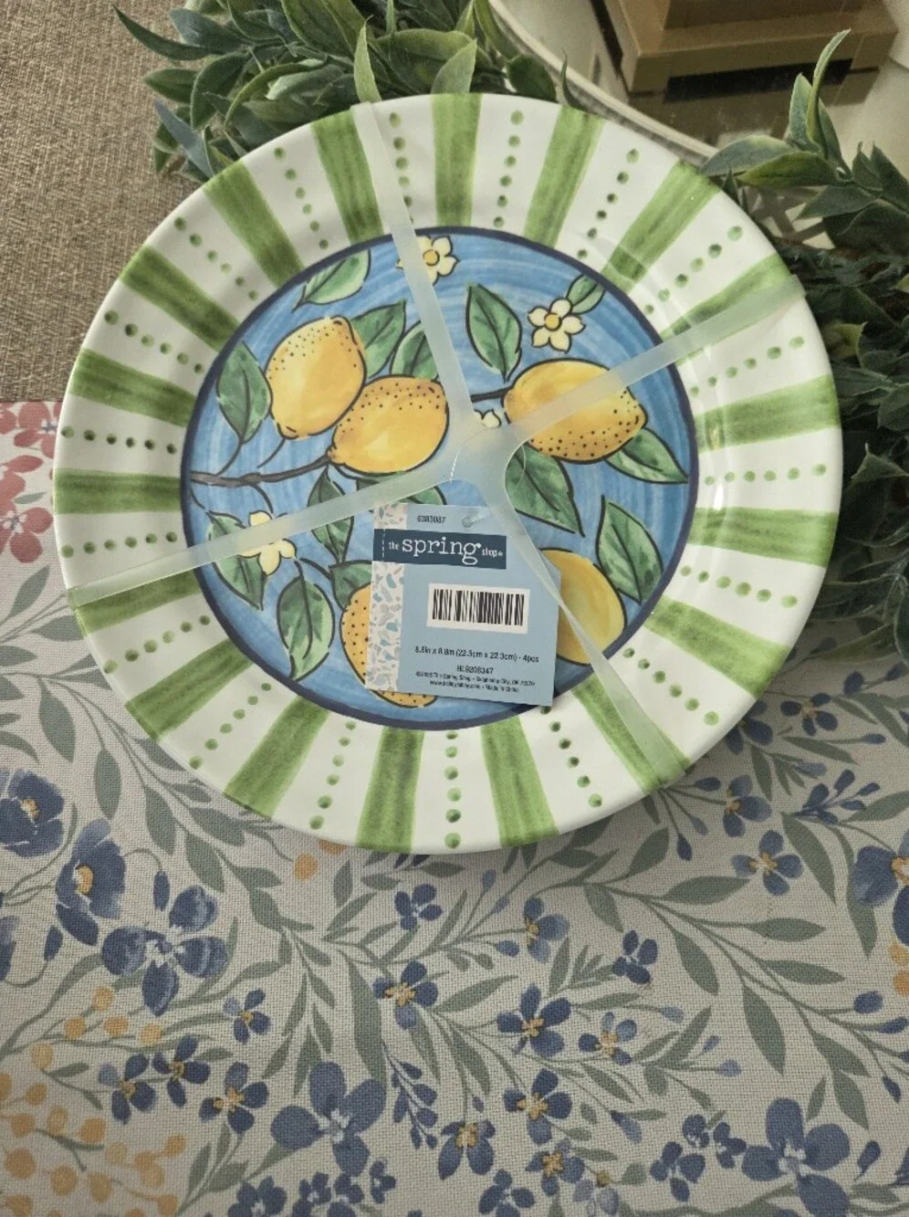 The Spring Shop Lemon Ceramic Dinner Plates Melamine - Green & Blue